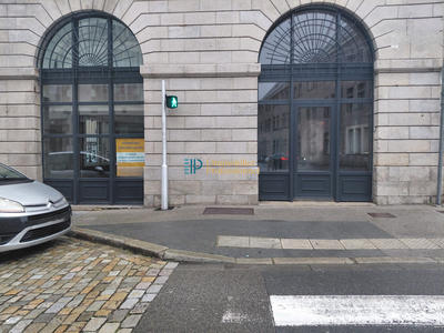 Local commercial - 114 m²