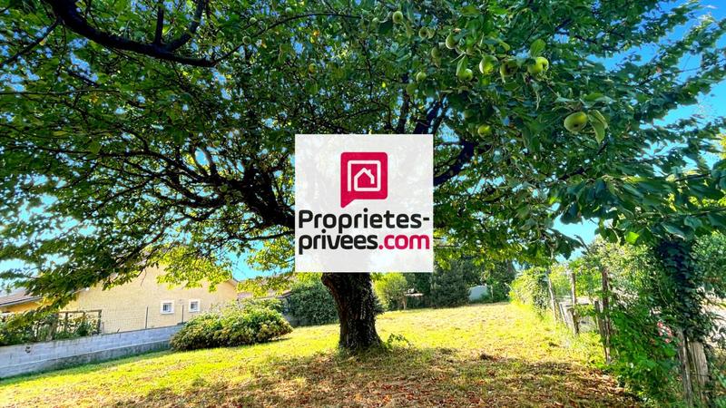 Terrain constructible - 1 029 m²