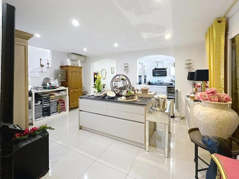 Maison - 106 m² - 4 pièces