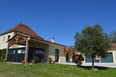 Maison - 153 m² - 9 pièces