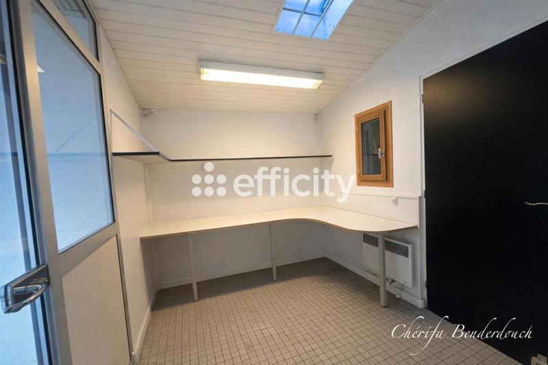 Fonds de commerce - Véhicules - 595 m²