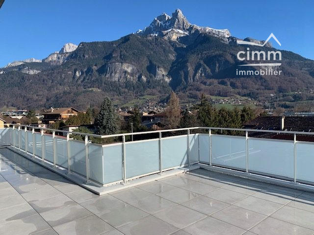 Appartement - 92 m² - 4 pièces