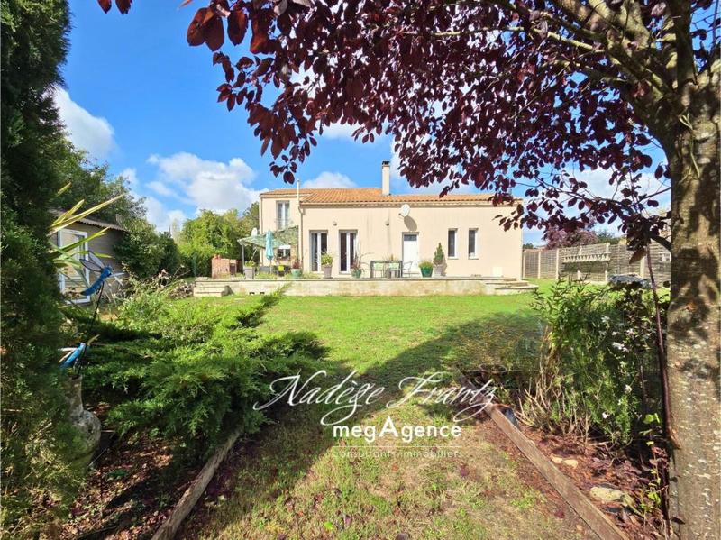 Maison - 150 m² - 9 pièces