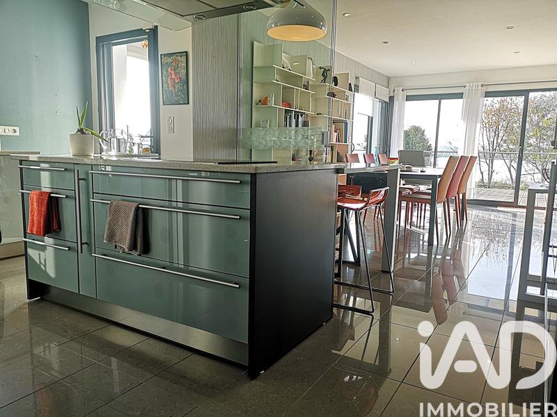 Maison de maîtres - 211 m² - 7 pièces