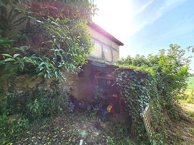 Maison - 150 m² - 2 pièces