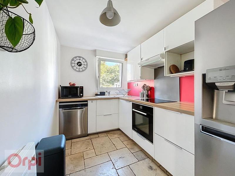 Appartement - 101 m² - 4 pièces