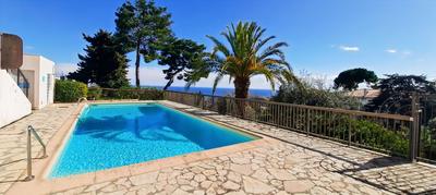 Loft - 107 m² - 4 pièces