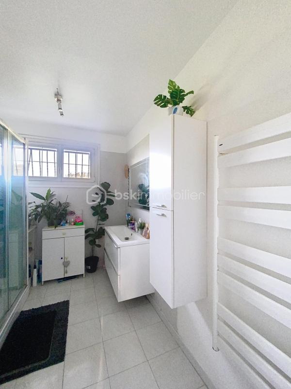 Maison traditionnelle - 112 m² - 6 pièces