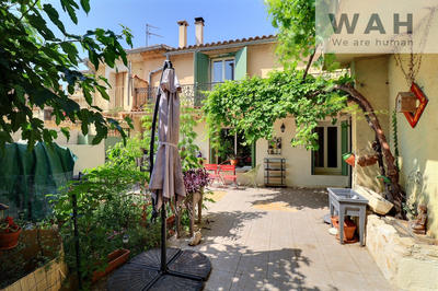 Maison - 263 m² - 7 pièces