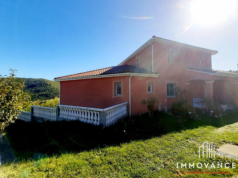 Villa - 196 m² - 7 pièces