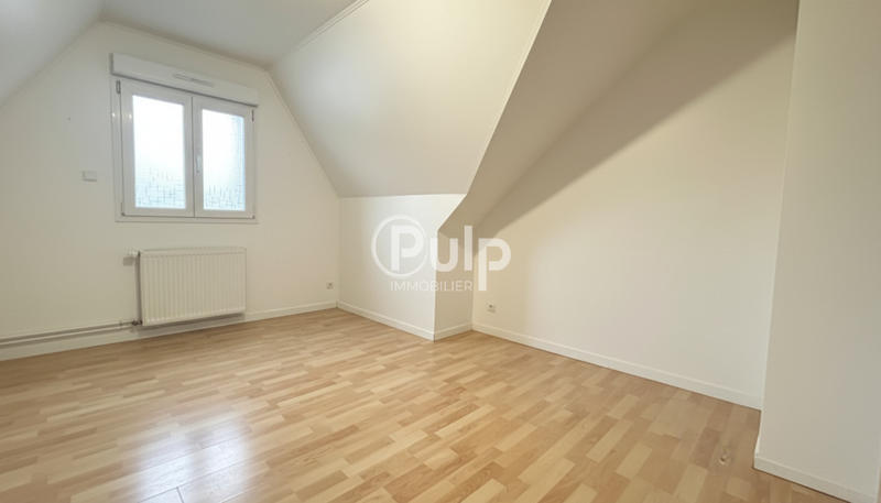 Pavillon - 136 m² - 7 pièces