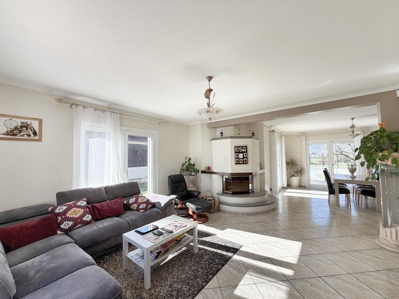 Maison - 206 m² - 6 pièces