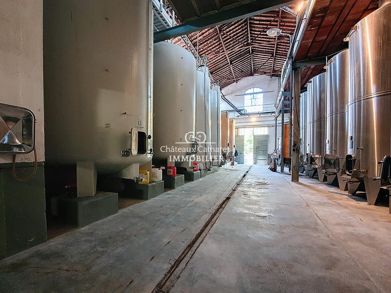 Local d'activités - 730 m²