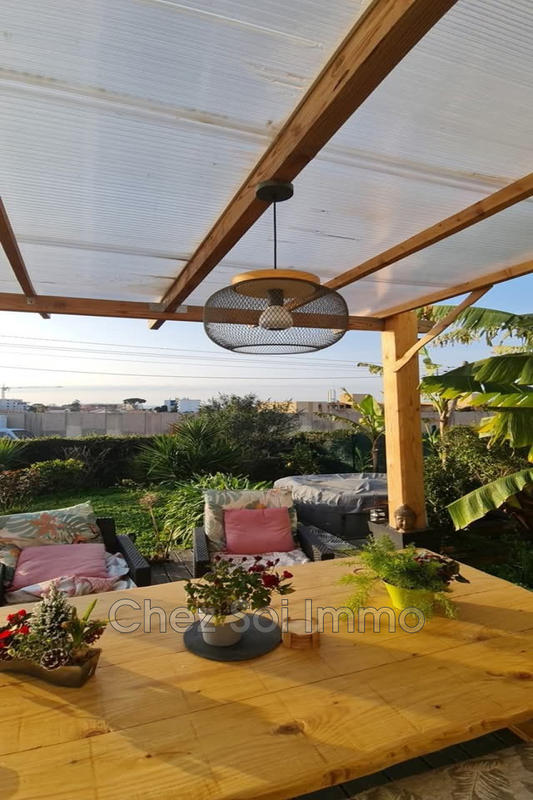 Villa - 90 m² - 4 pièces