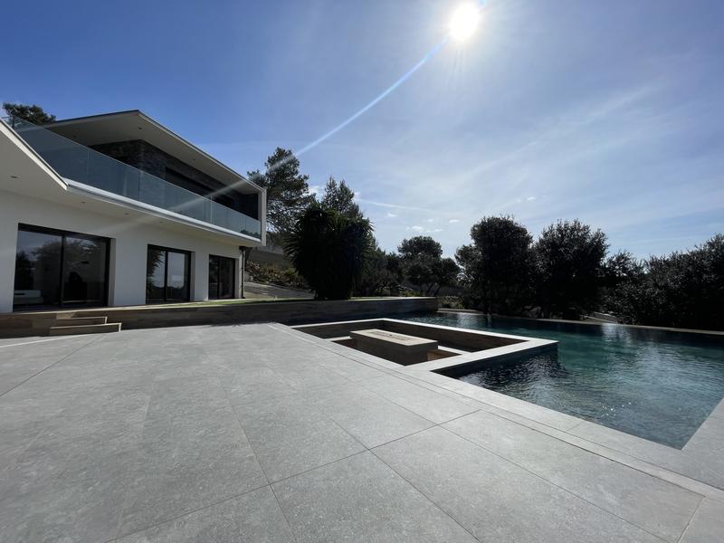 Maison contemporaine - 186 m² - 5 pièces