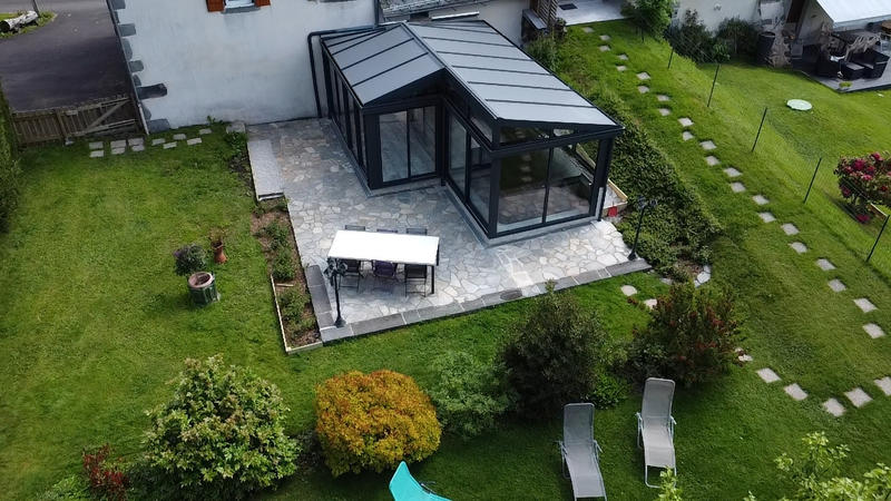 Propriété - 324 m² - 14 pièces