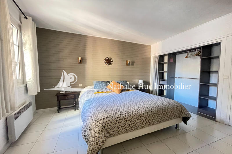 Maison - 258 m² - 7 pièces