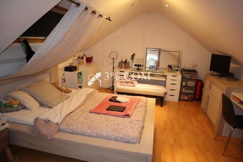 Maison - 107 m² - 7 pièces