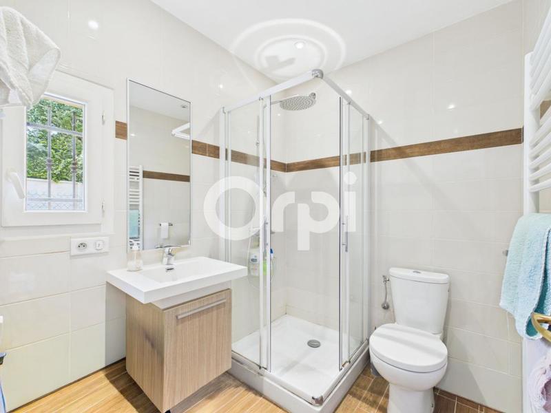 Maison - 135 m² - 5 pièces