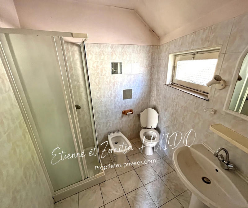 Maison - 168 m² - 8 pièces