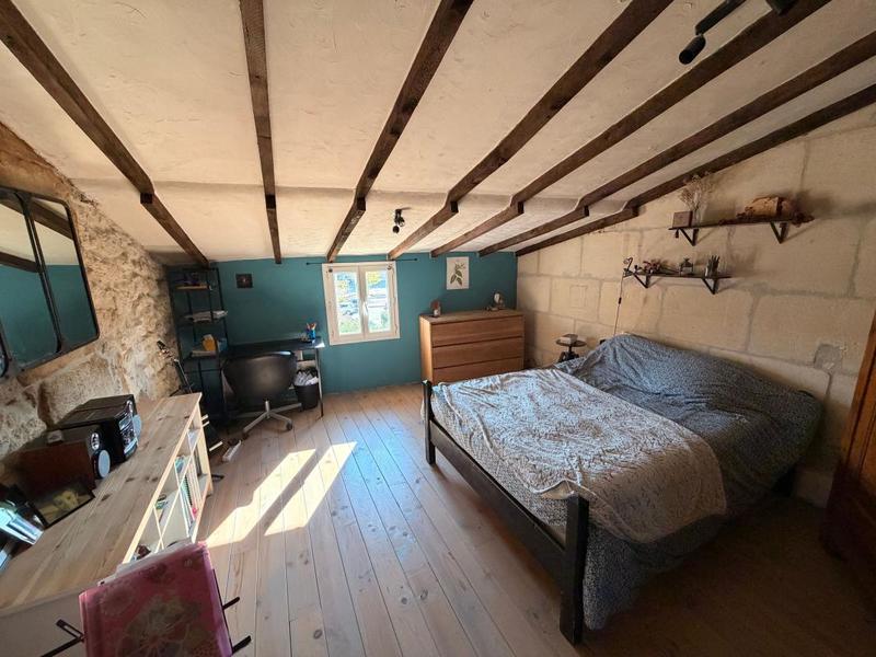 Maison - 220 m² - 6 pièces