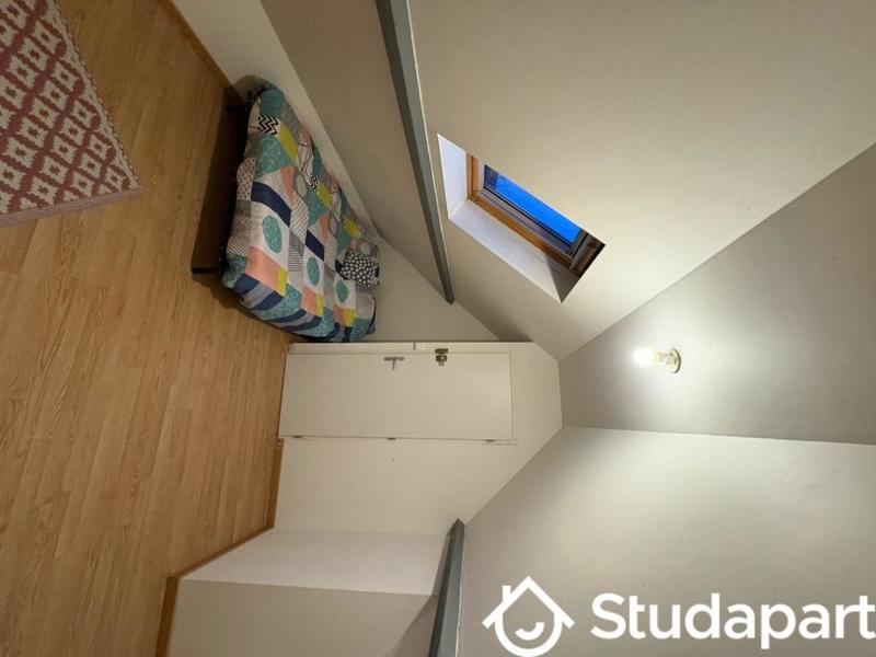 Chambre - 9 m² - 1 pièce