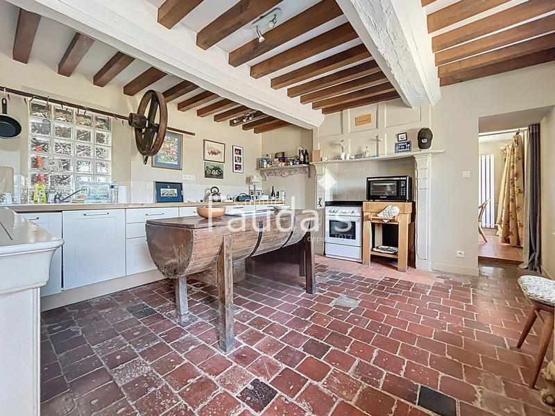 Maison - 180 m² - 7 pièces