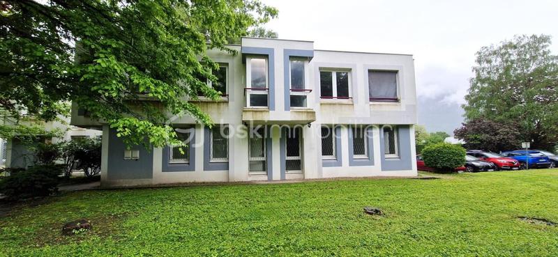 Bureau - 763 m² - 26 pièces