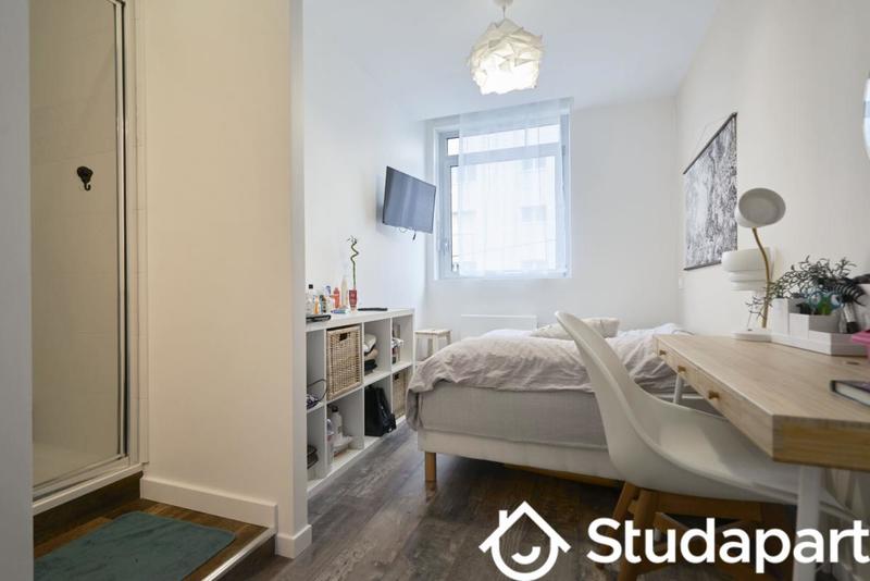 Chambre - 10 m² - 1 pièce