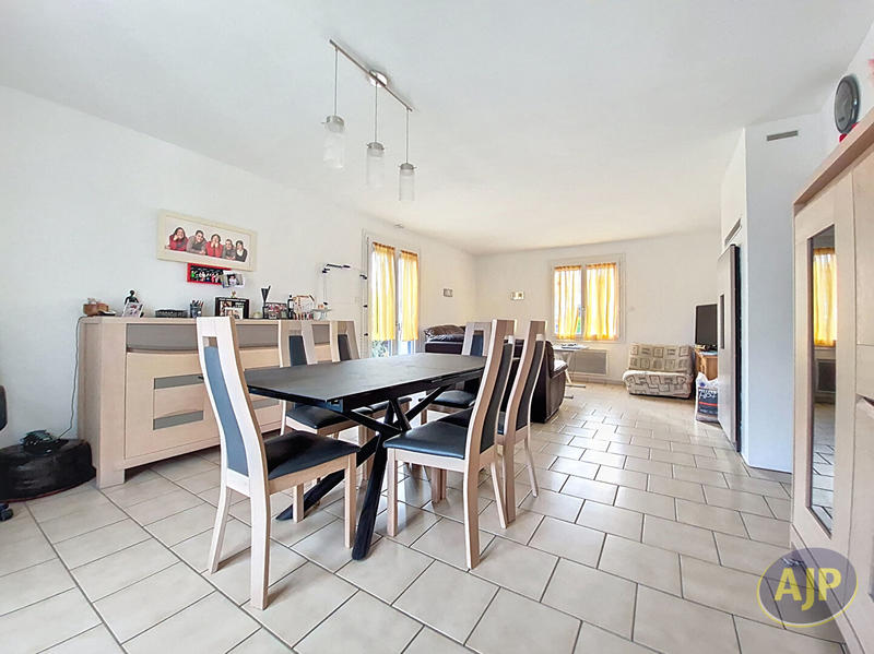 Maison - 105 m² - 5 pièces