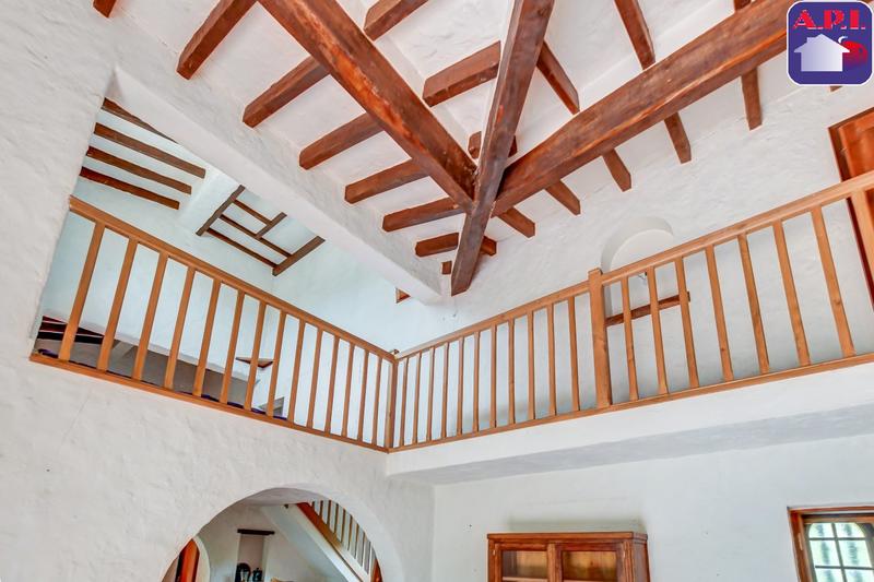 Maison - 216 m² - 7 pièces