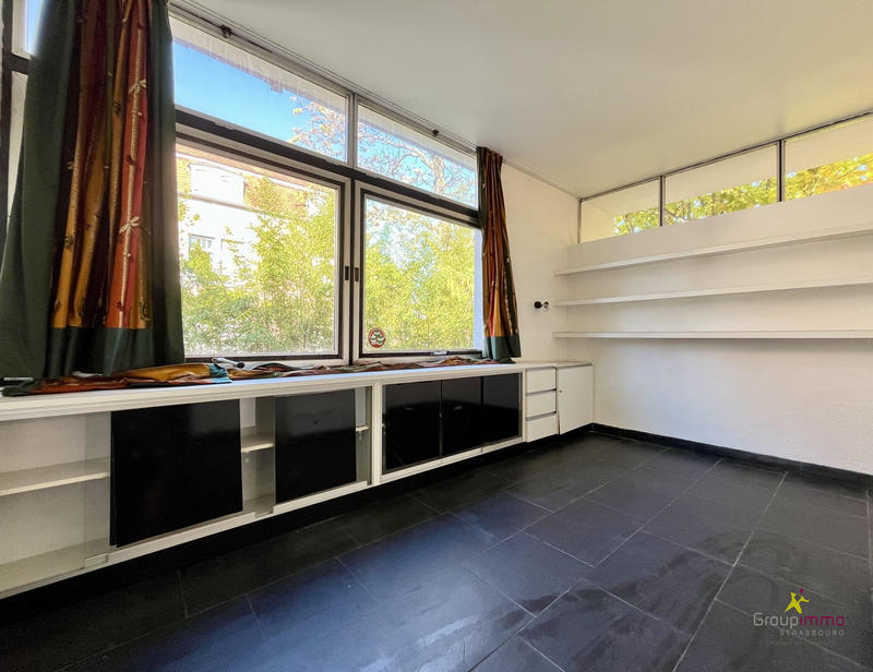 Maison - 231 m² - 8 pièces