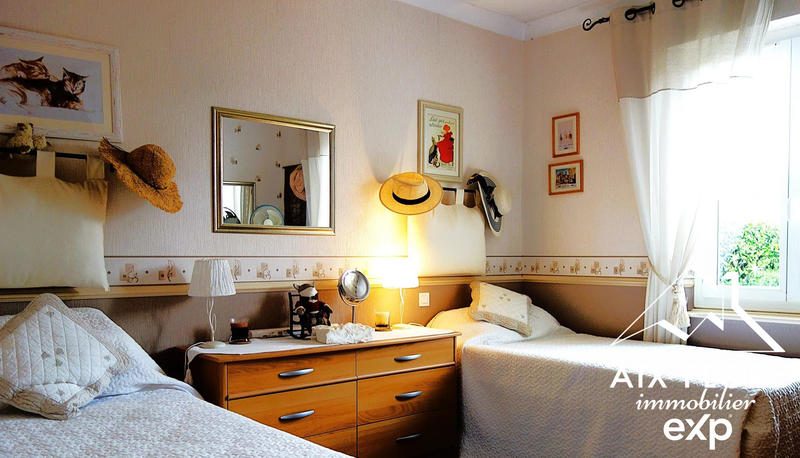 Mas - 417 m² - 7 pièces