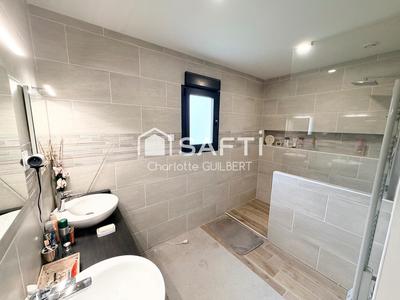 Maison - 112 m² - 4 pièces