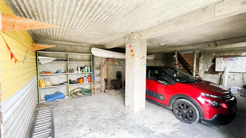 Maison - 180 m² - 10 pièces