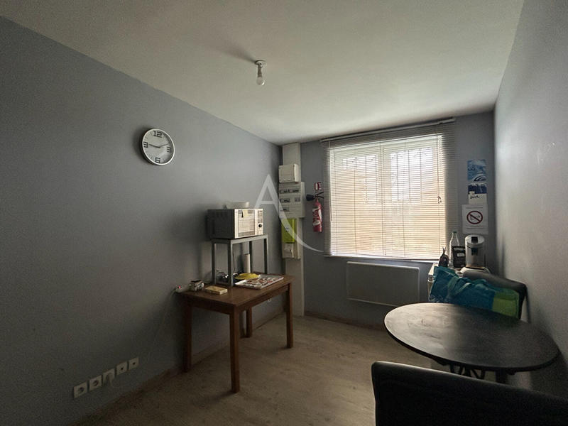 Local d'activité / Entrepôt - 1 859 m²