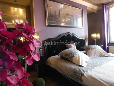 Divers - 453 m² - 14 pièces