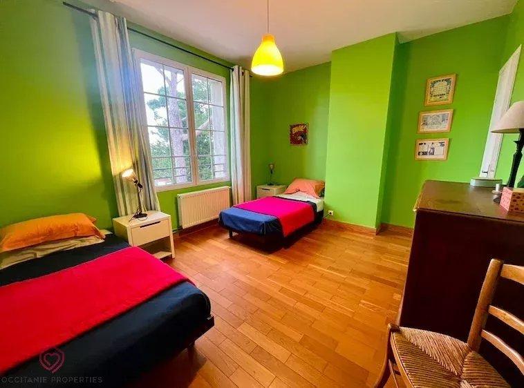 Corps de ferme - 412 m² - 10 pièces