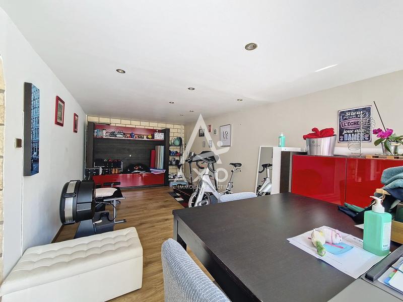 Maison - 143 m² - 7 pièces