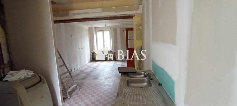 Maison - 243 m² - 9 pièces