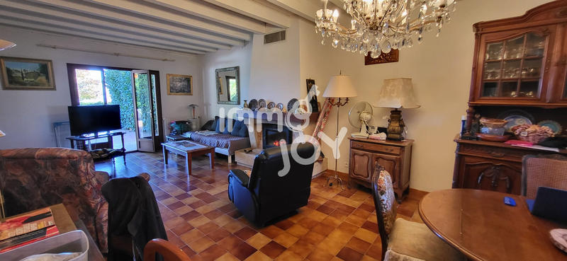 Maison - 180 m² - 5 pièces