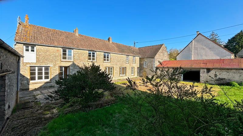 Maison - 170 m² - 9 pièces