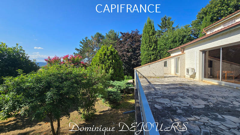 Maison - 192 m² - 6 pièces