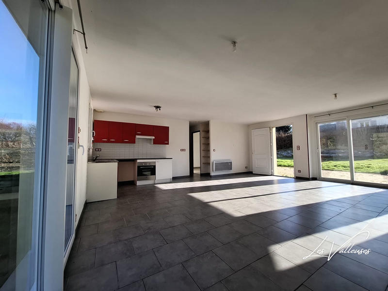 Maison - 84 m² - 5 pièces