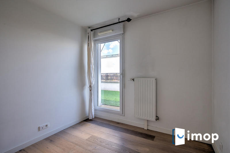 Appartement - 90 m² - 4 pièces