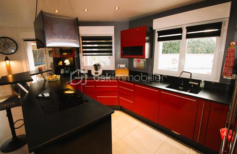 Villa - 180 m² - 5 pièces