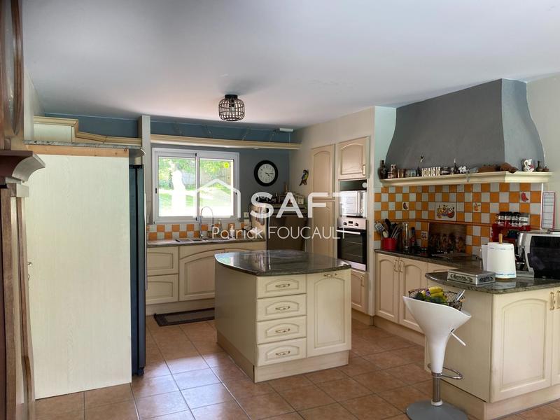 Maison - 137 m² - 7 pièces