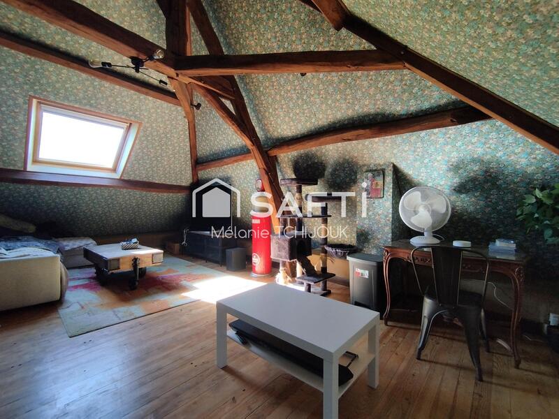 Maison - 180 m² - 7 pièces