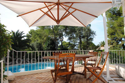 Villa - 260 m² - 6 pièces