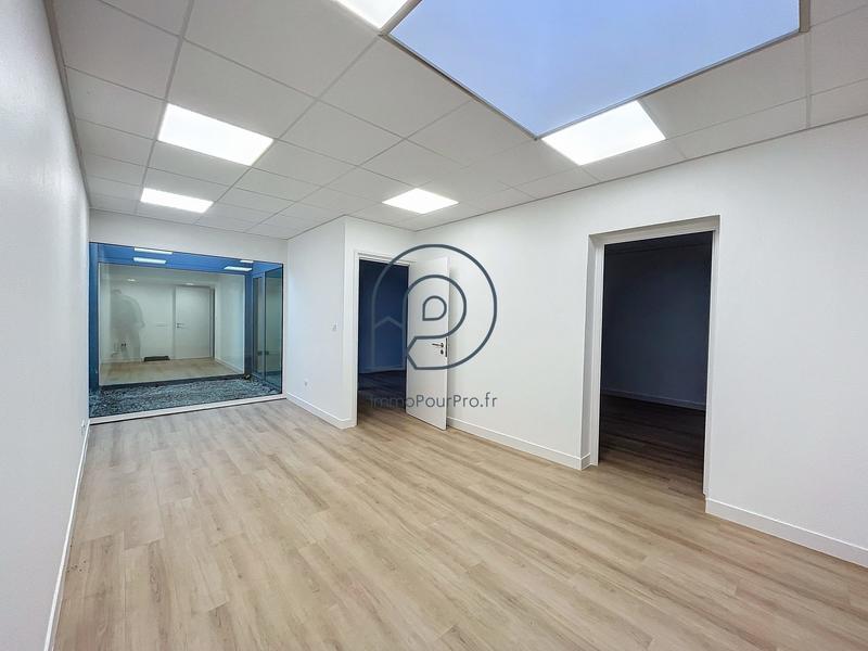 Bureau - 107 m²
